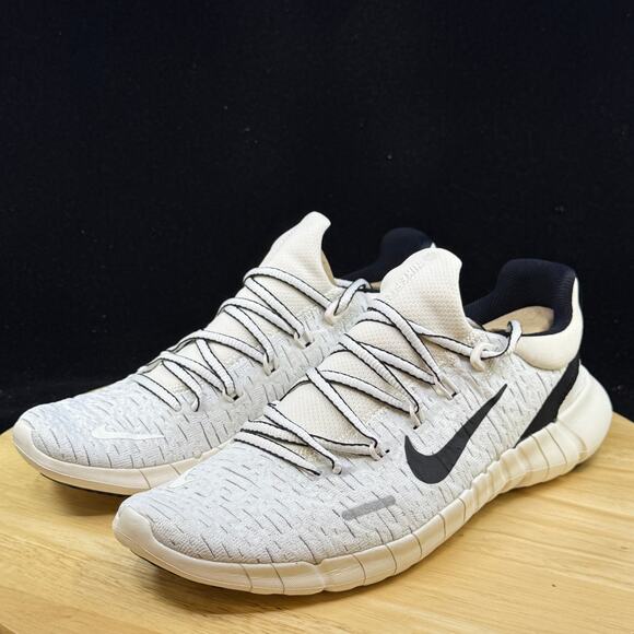 Mens Size 10 Nike Free Run 5.0 White Black Running Shoes CZ1884 010 - Picture 2 of 9